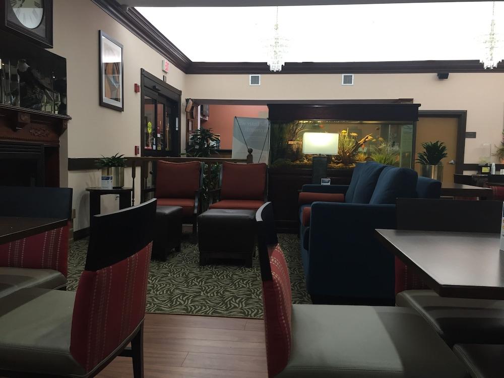 Comfort Suites Lake Jackson Clute Exterior photo