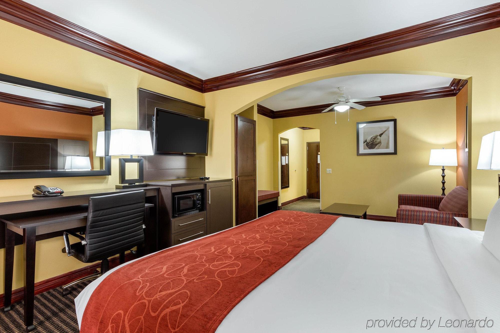 Comfort Suites Lake Jackson Clute Exterior photo