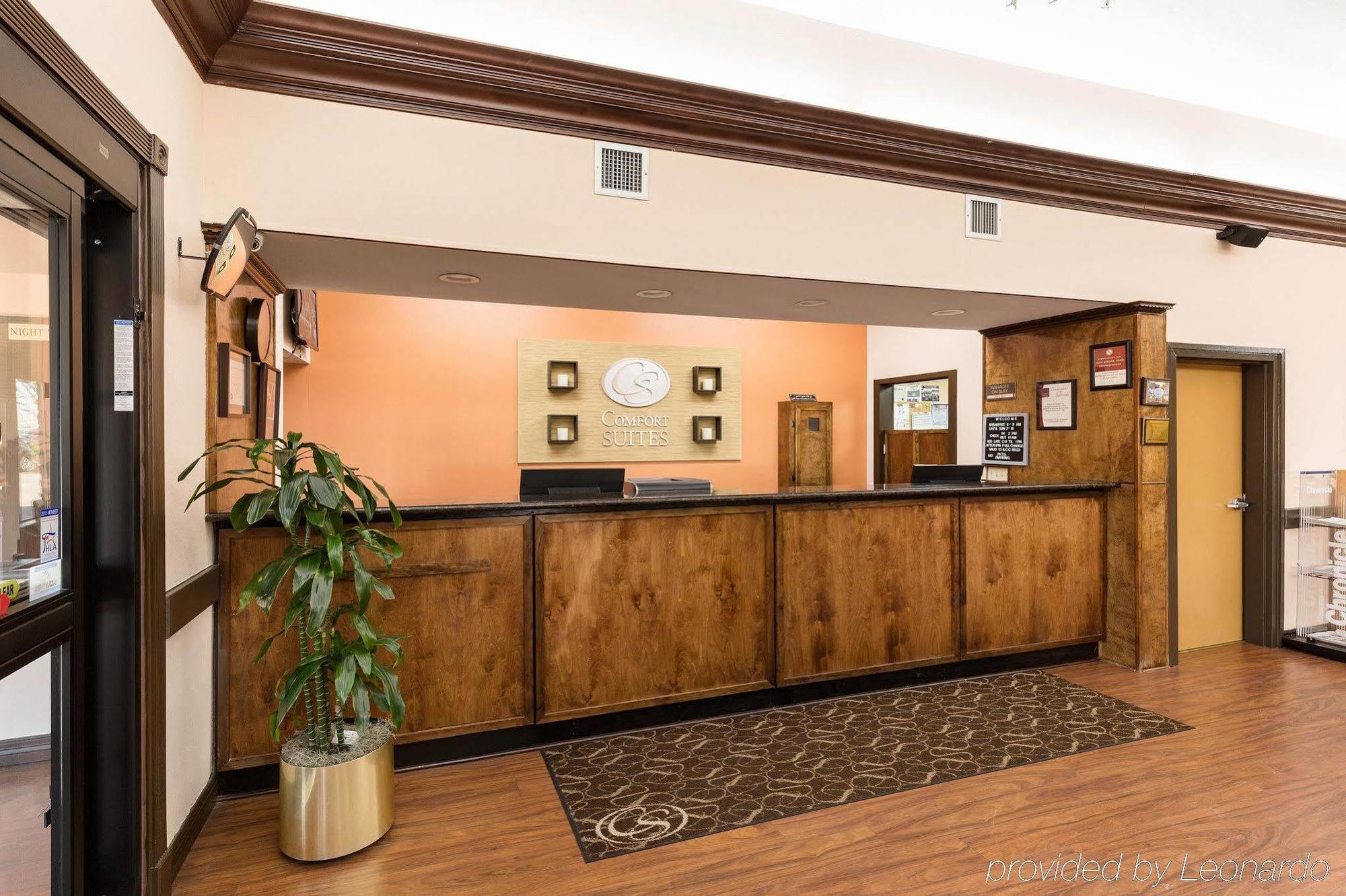 Comfort Suites Lake Jackson Clute Exterior photo